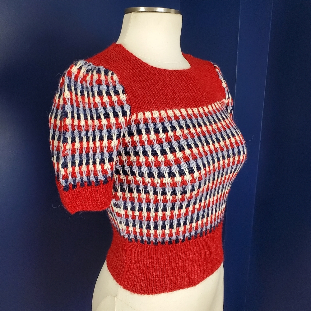 Vintage 40s reproduction sweater,  small